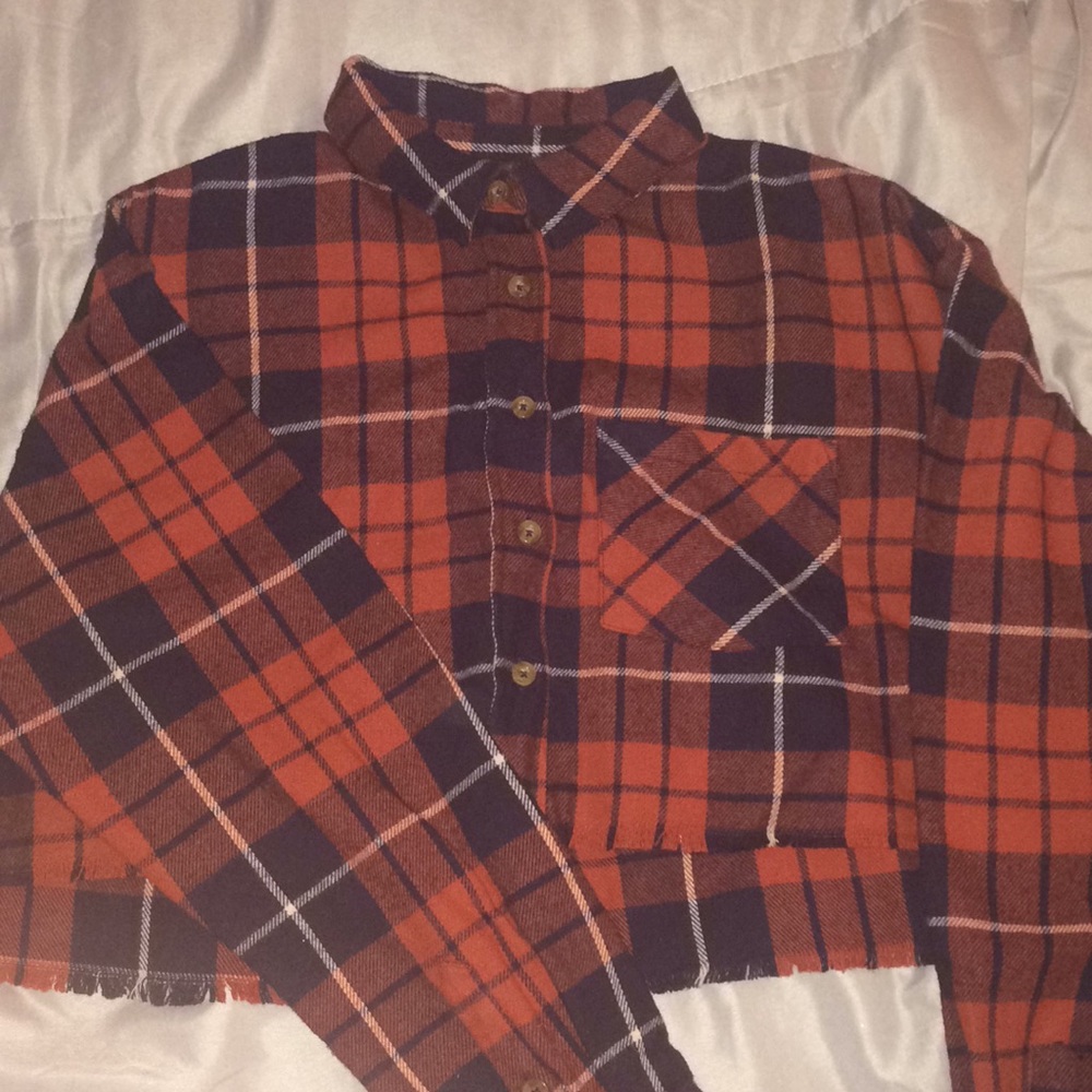 Long sleeve, crop top